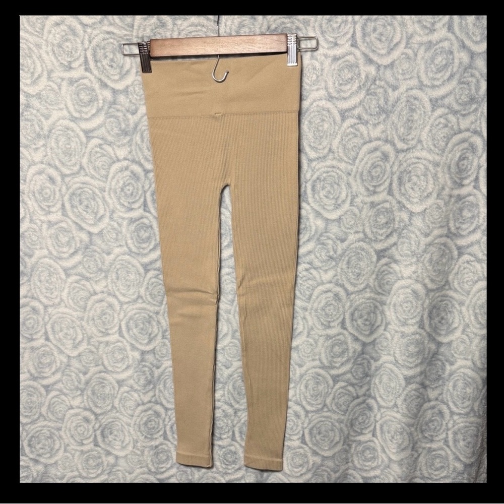 Zenana Women’s Ribbed Leggings in Tan - Picture 3 of 5